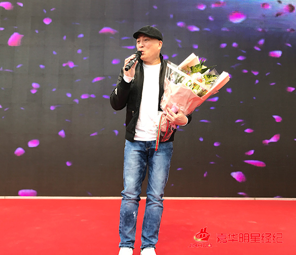 湯鎮(zhèn)業(yè)空降浙江，活動現(xiàn)場親切互動