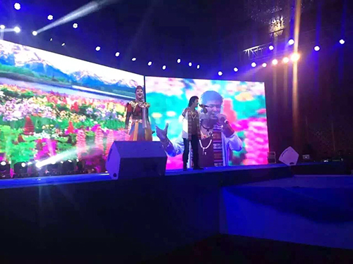 桑吉平措、高原天籟、王菲模仿秀嘉欣出席“傳奇不止步”東輝2015絕美藏地行活動