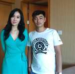 葉璇與經(jīng)紀人李志合影