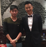 梁永斌與經紀人李志合影