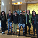 零點樂隊與經紀人李志合影