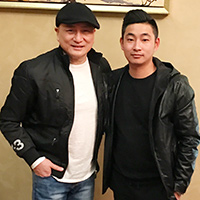 湯鎮(zhèn)業(yè)與經(jīng)紀人李志