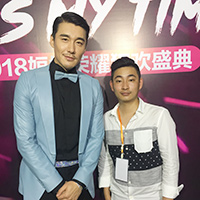 胡兵與經(jīng)紀人李志